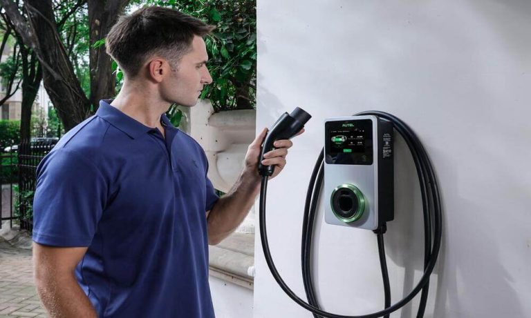 EV Charger Installation Requirements in Canada: Essential Guidelines for Homeowners and Businesses