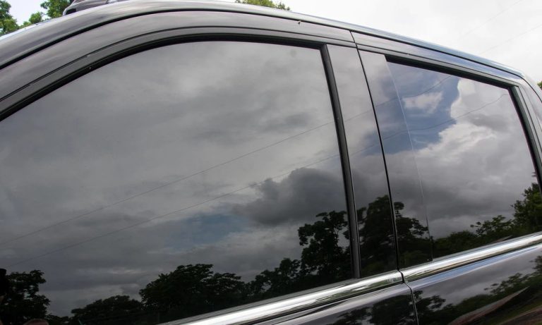 How to Choose the Right Window Tint for Your Car